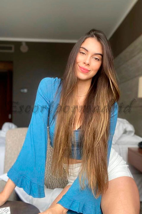 Babe 22Betty Female,5'3 or under(160cm),German,Brown,Filipino